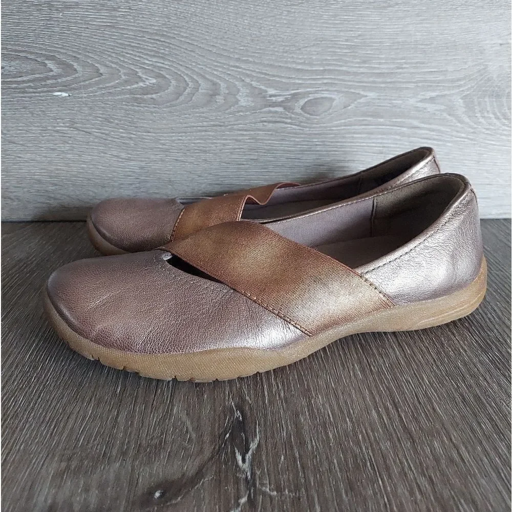 Clarks Collection- Vailee Pine Bronze Pewter Mary Jane Ballet Flat Size 6.5